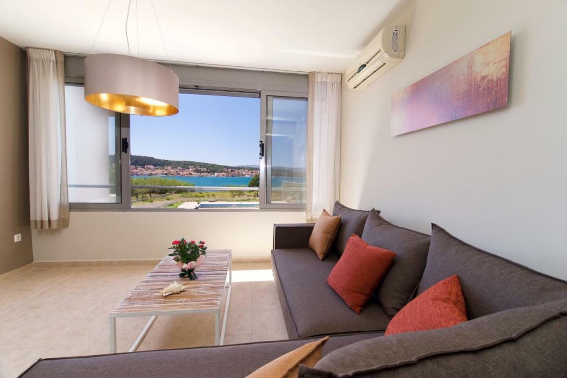 Gliving365 Capital Apartman Argosztóli Kültér fotó