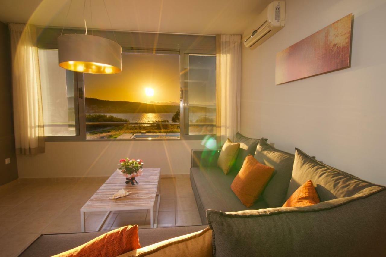 Gliving365 Capital Apartman Argosztóli Kültér fotó